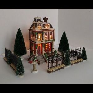 Department 56 chancery corner house